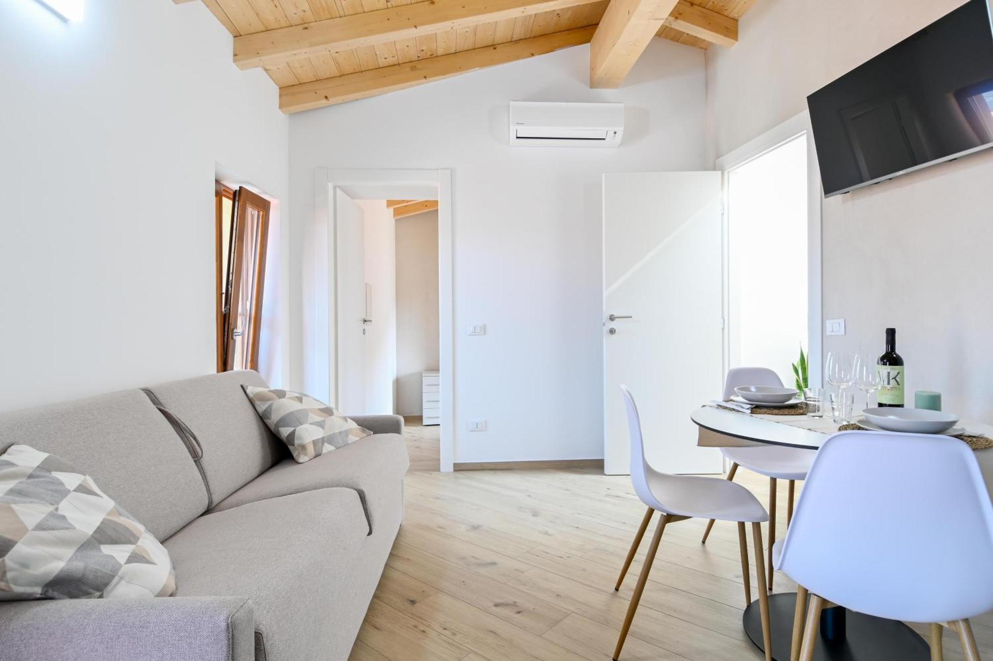 La Corte Di Scanzo Apartment