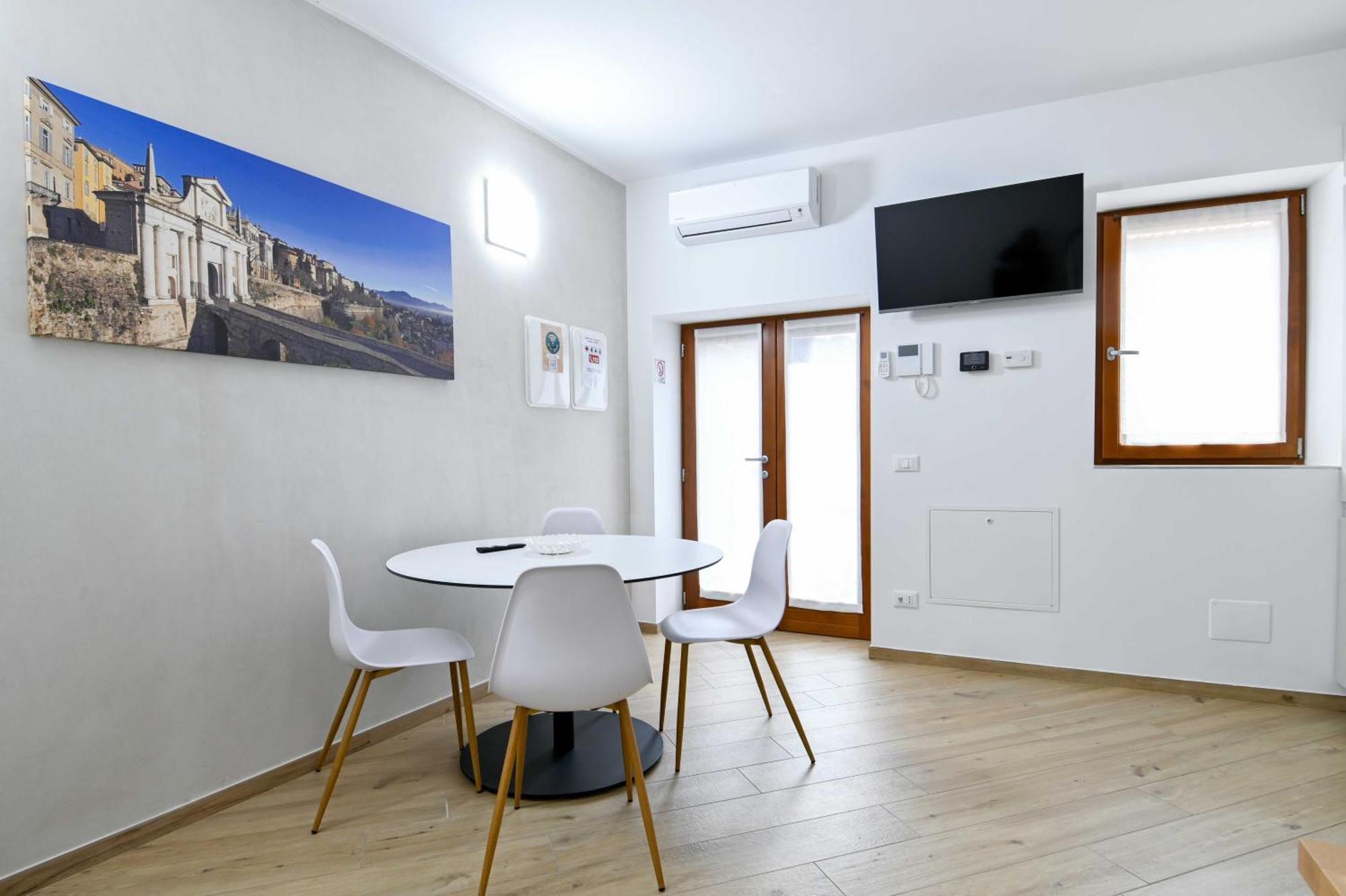 La Corte Di Scanzo Apartment *
